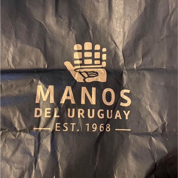 Ruana/Poncho - Picture 5 of 5